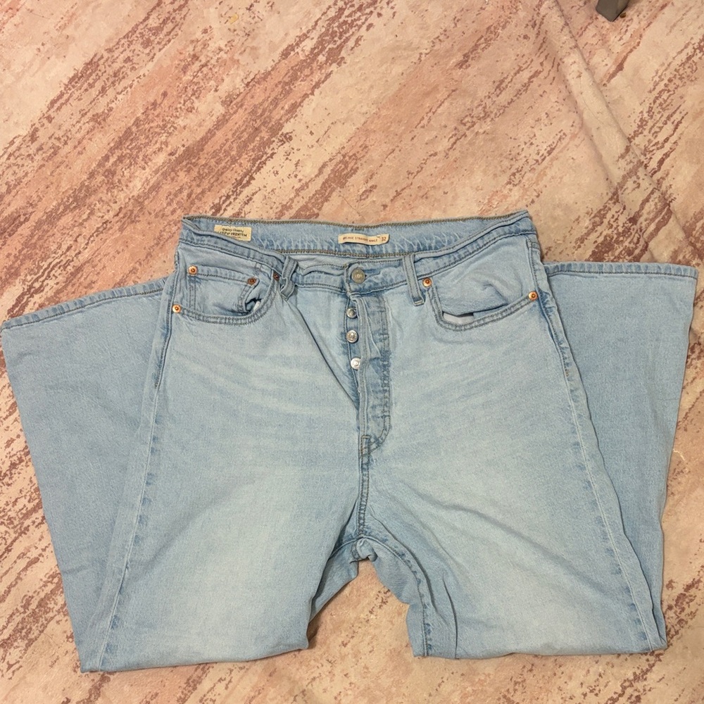 Levi's Sky Blue Ribcage Straight Ankle Jeans